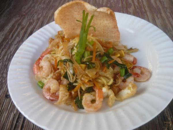 This spicy Shrimp Pad-Thai was a favorite with our faculty customers.
