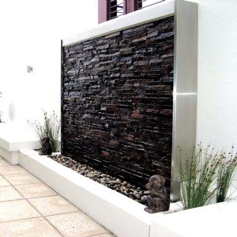 amazing-outdoor-water-walls-5.jpg
